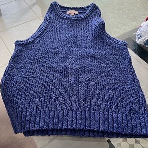 New never worn cut out sweater